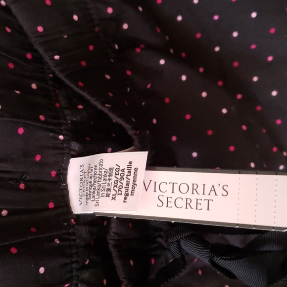 Victoria Secret pajamas - Picture 3 of 6